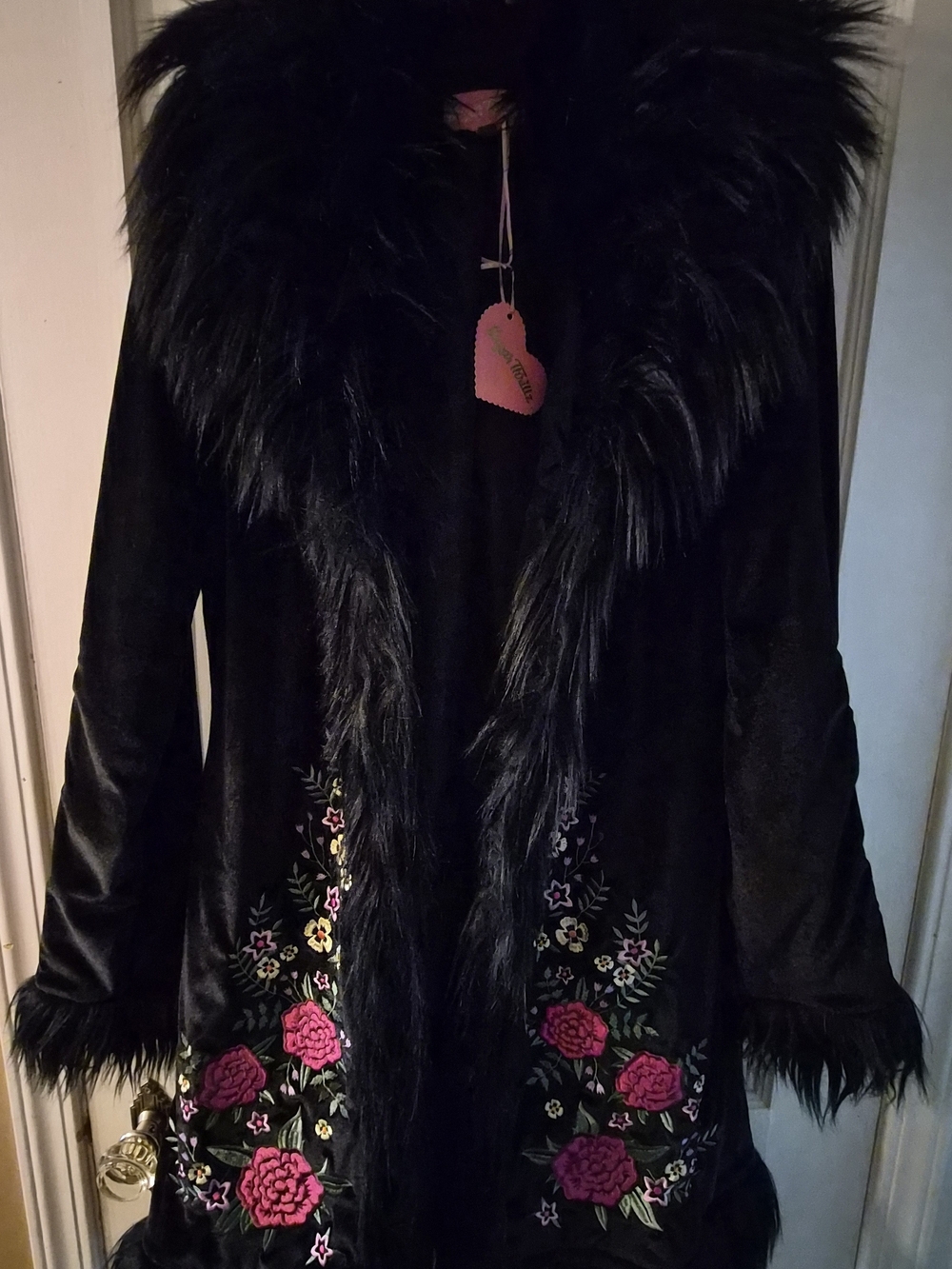 Black Velvet Floral Embroidered Faux-Fur Trim Coat - Picture 2 of 6